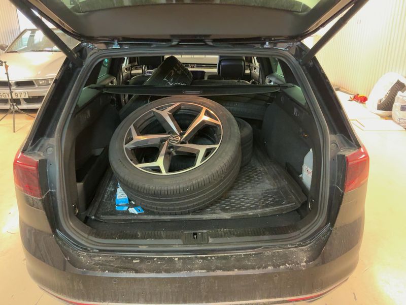 Volkswagen Passat 2.0 TDI Elegance 4Motion 2021 – снимка 16