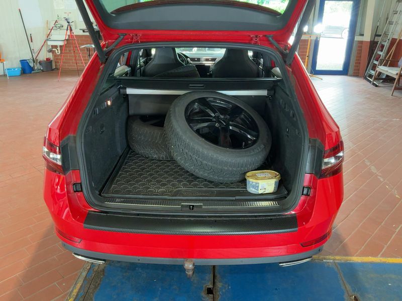 Skoda Superb 2.0 TSI SportLine 4x4 2016 – снимка 16