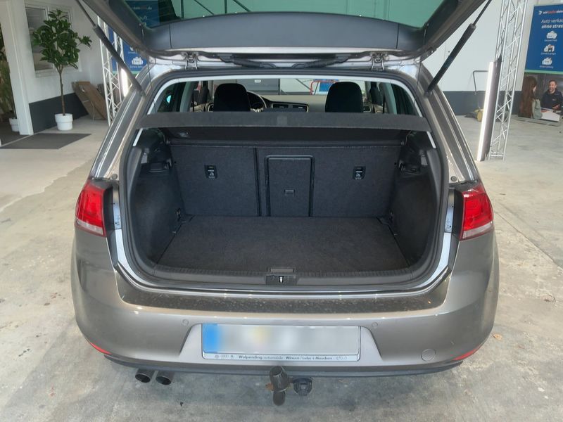 Volkswagen Golf VII 2.0 TDI Comfortline BlueMotion Tech 2016 – снимка 15