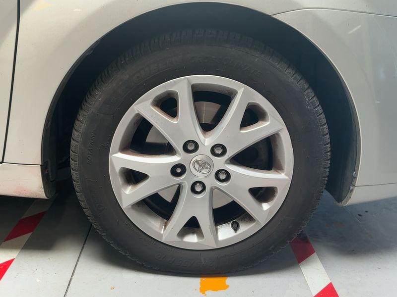 Toyota Corolla Verso 2.2 D-4D Les bleus 2008 – снимка 11