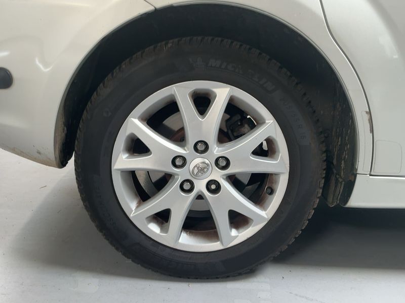 Toyota Corolla Verso 2.2 D-4D Les bleus 2008 – снимка 9