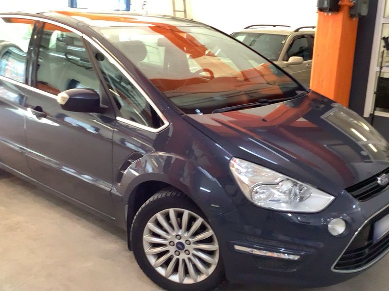 Ford S-Max 2.2 TDCi Titanium 2011 – снимка 12