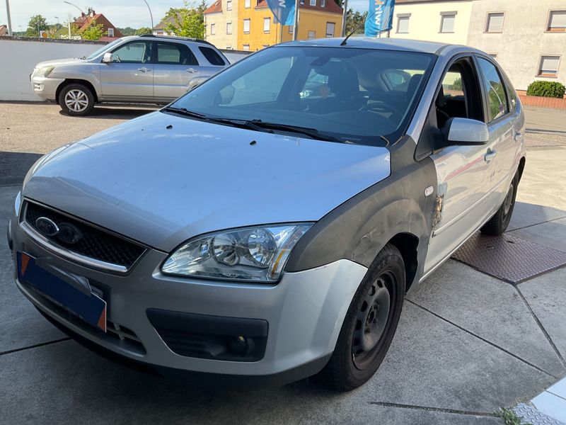 Ford Focus 1.6 Ghia 2006 – снимка 1