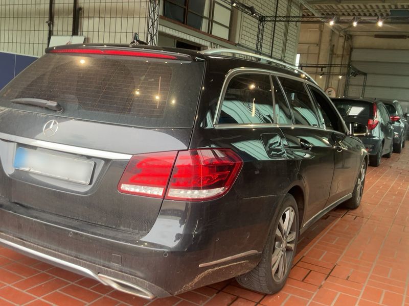 Mercedes-Benz E-Klasse E 350 CDI T 4Matic BlueTEC Avantgarde 2015 – снимка 8