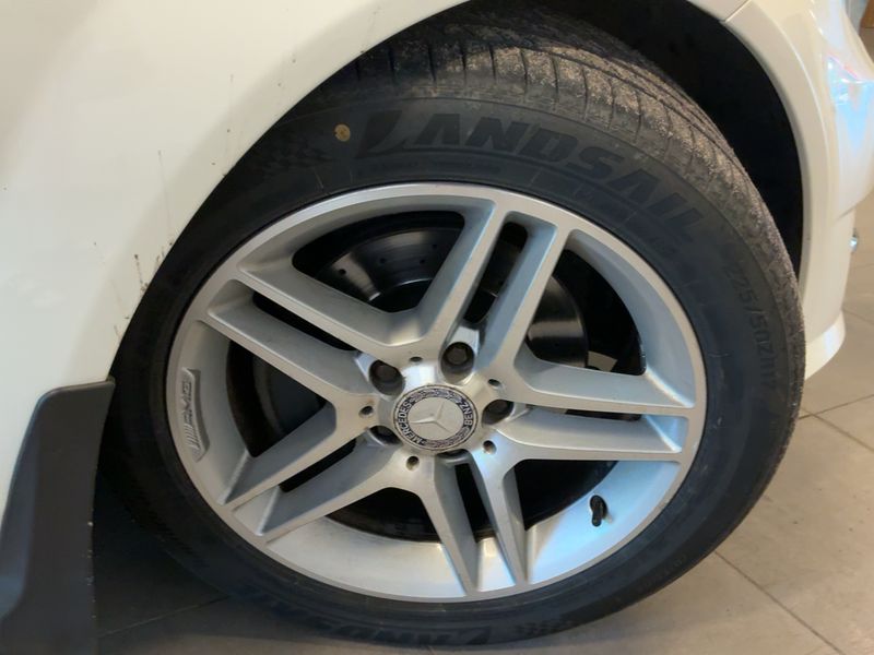 Mercedes-Benz C-Klasse C 220 CDI T BlueEfficiency Avantgarde 2012 – снимка 18