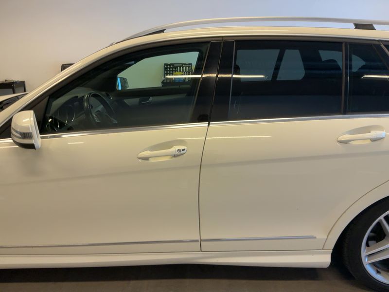 Mercedes-Benz C-Klasse C 220 CDI T BlueEfficiency Avantgarde 2012 – снимка 4
