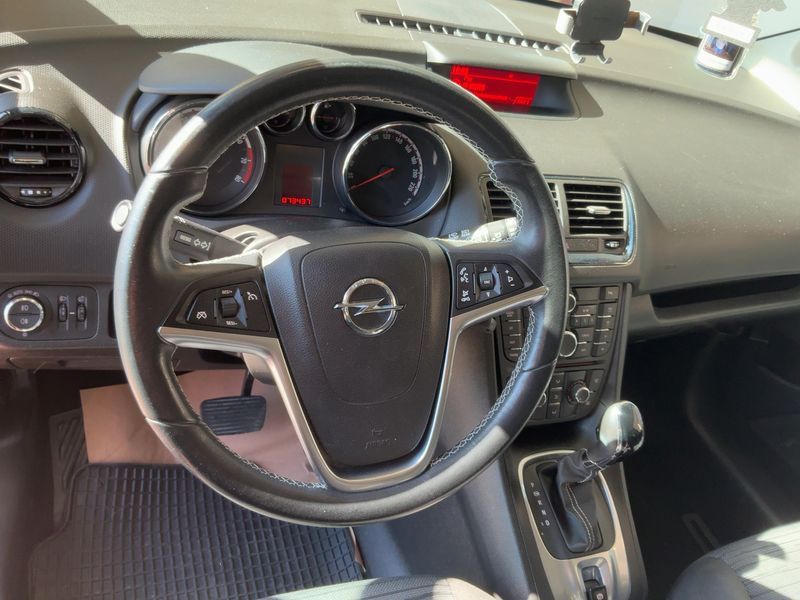 Opel Meriva 1.4 Turbo Style 2014 – снимка 17