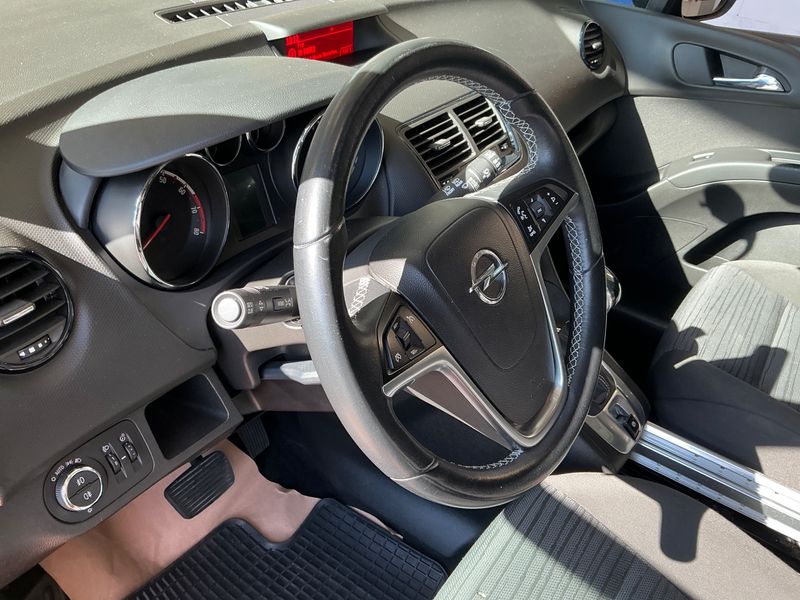 Opel Meriva 1.4 Turbo Style 2014 – снимка 34