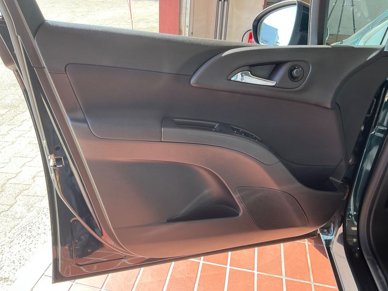 Opel Meriva 1.4 Turbo Style 2014 – снимка 33