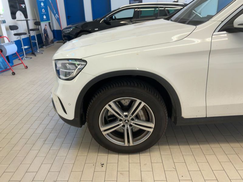 Mercedes-Benz GLC-Klasse GLC 300 de 4Matic 2022 – снимка 2