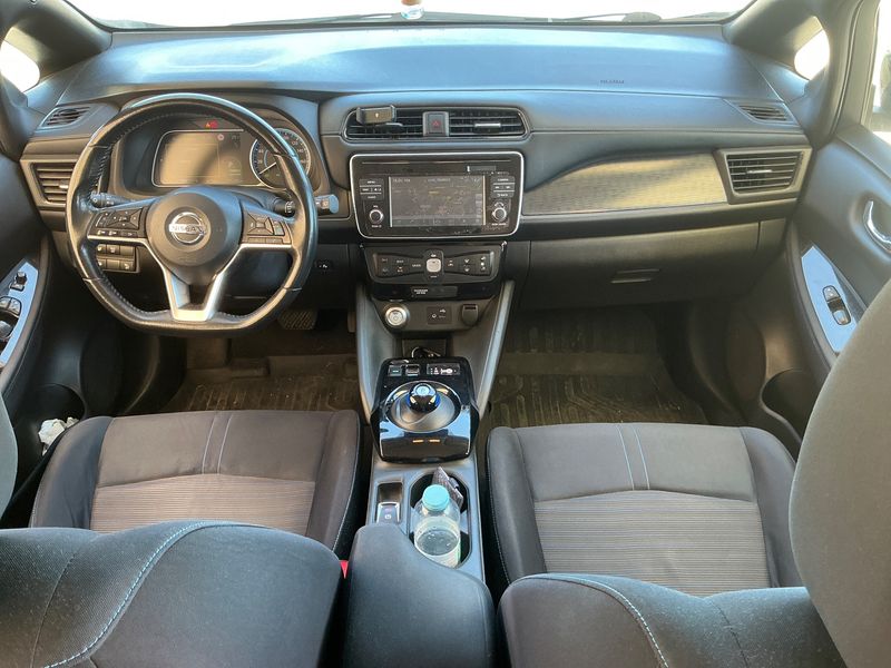 Nissan Leaf electric drive 110 kW N-Connecta 2018 – снимка 17