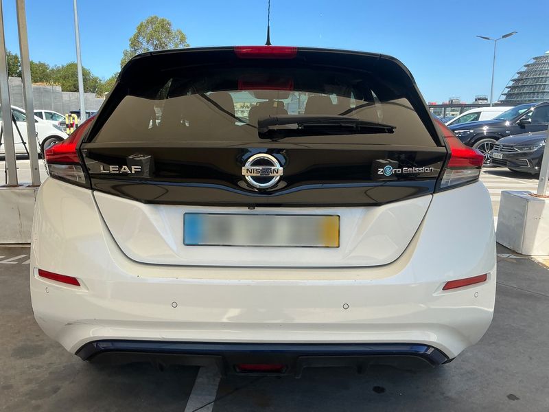 Nissan Leaf electric drive 110 kW N-Connecta 2018 – снимка 7