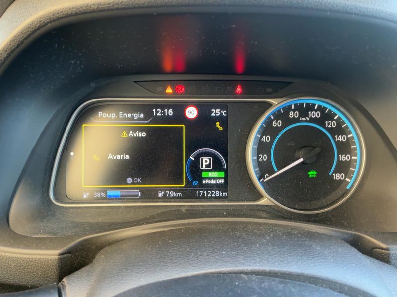 Nissan Leaf electric drive 110 kW N-Connecta 2018 – снимка 18