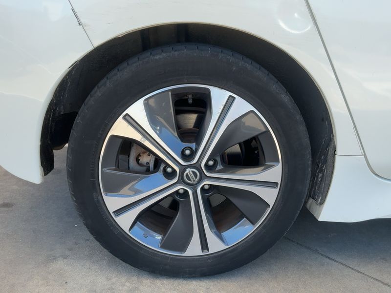 Nissan Leaf electric drive 110 kW N-Connecta 2018 – снимка 9