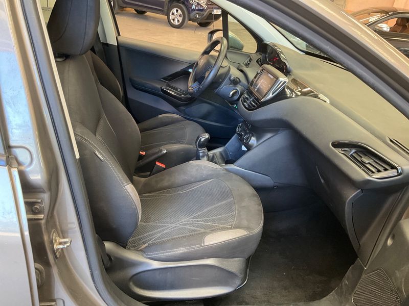 Peugeot 208 1.6 HDi Active 2012 – снимка 3