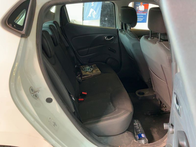 Renault Clio 1.2 Zen 2018 – снимка 19