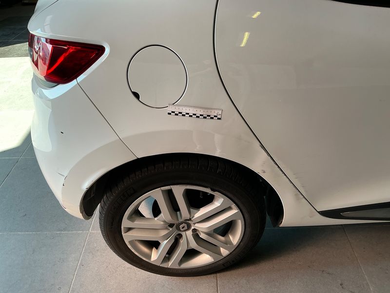 Renault Clio 1.2 Zen 2018 – снимка 22