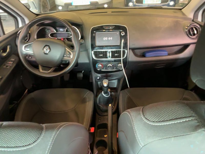 Renault Clio 1.2 Zen 2018 – снимка 17