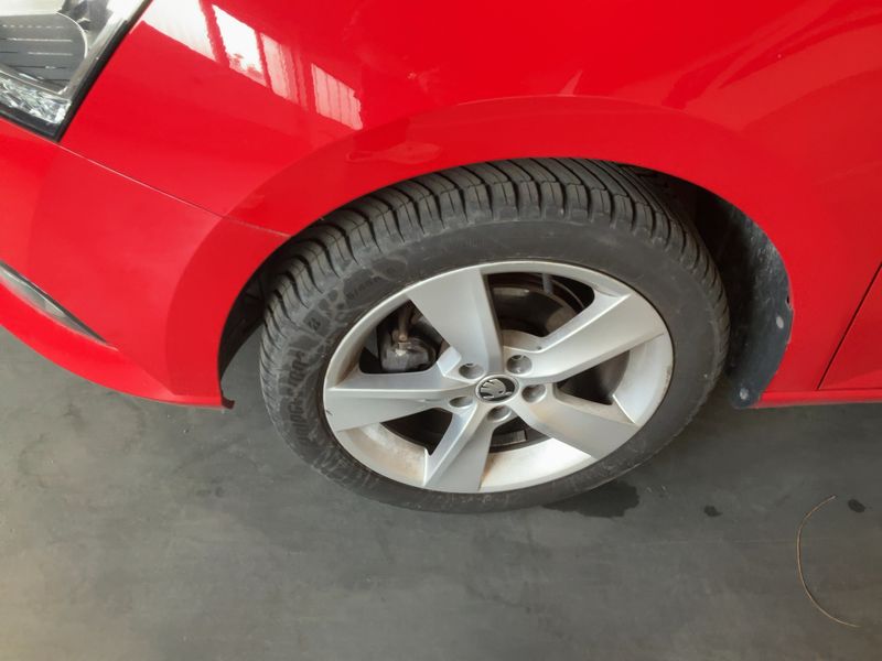 Skoda Fabia 1.0 MPI Cool Plus 2018 – снимка 3