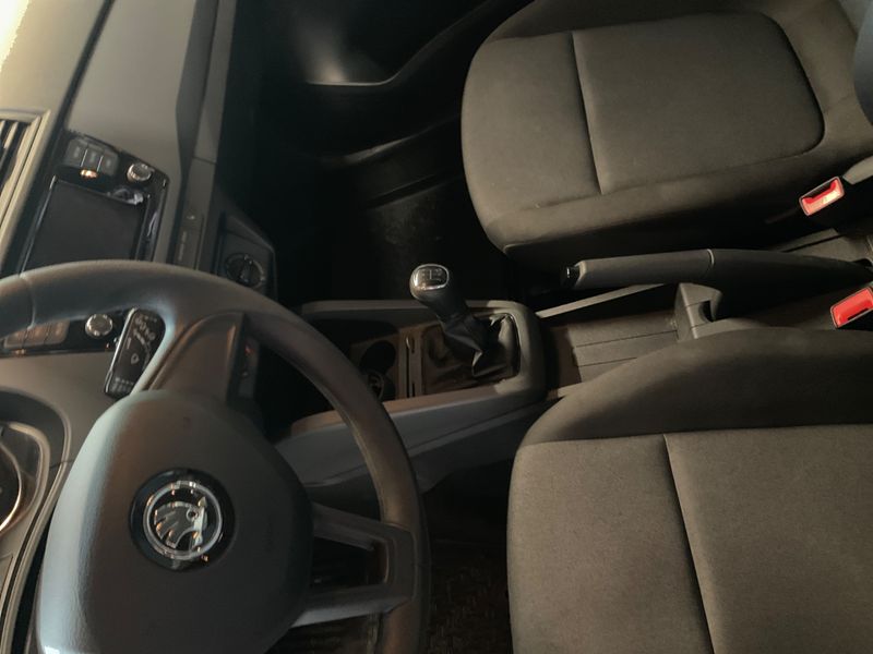 Skoda Fabia 1.0 MPI Cool Plus 2018 – снимка 22