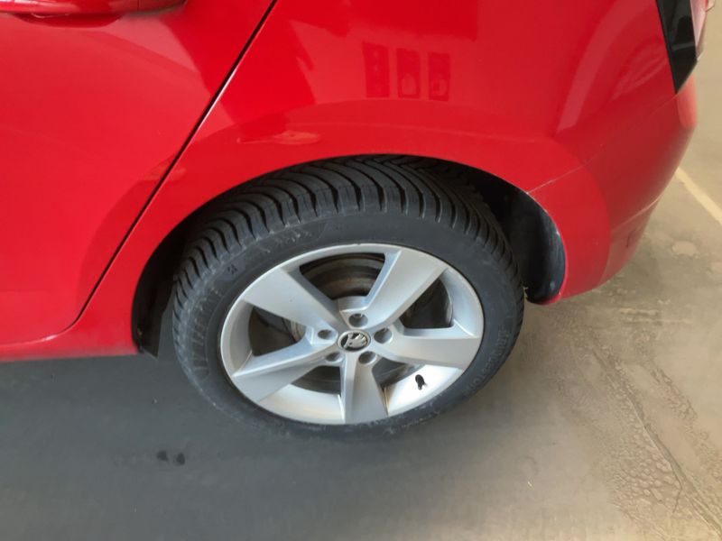 Skoda Fabia 1.0 MPI Cool Plus 2018 – снимка 5