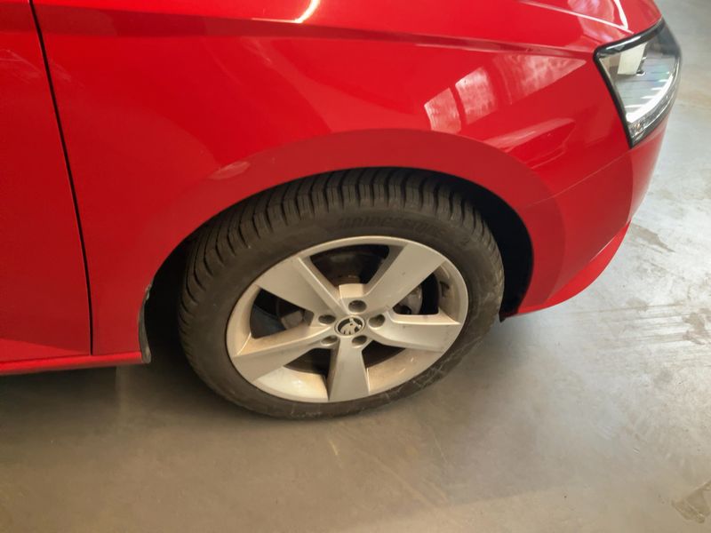 Skoda Fabia 1.0 MPI Cool Plus 2018 – снимка 11