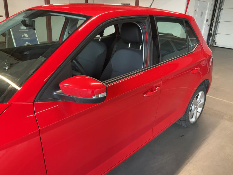 Skoda Fabia 1.0 MPI Cool Plus 2018 – снимка 4