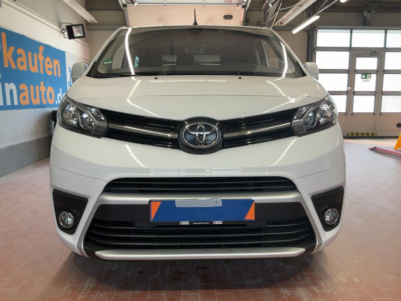 Toyota ProAce Verso 2.0 D-4D L2 Executive 2023 – снимка 14