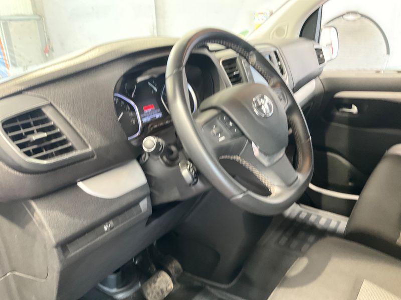 Toyota ProAce Verso 2.0 D-4D L2 Executive 2023 – снимка 28