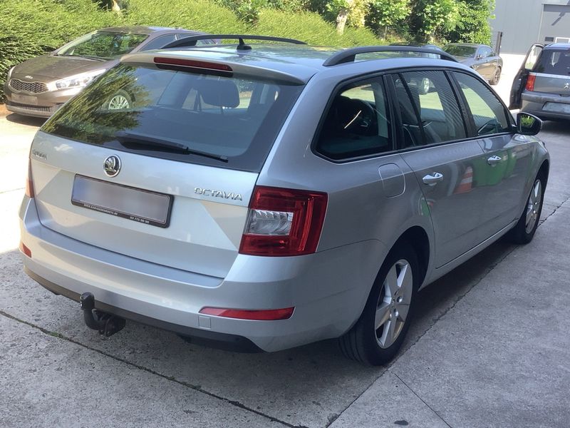 Skoda Octavia 2.0 TDI Ambition 2015 – снимка 8