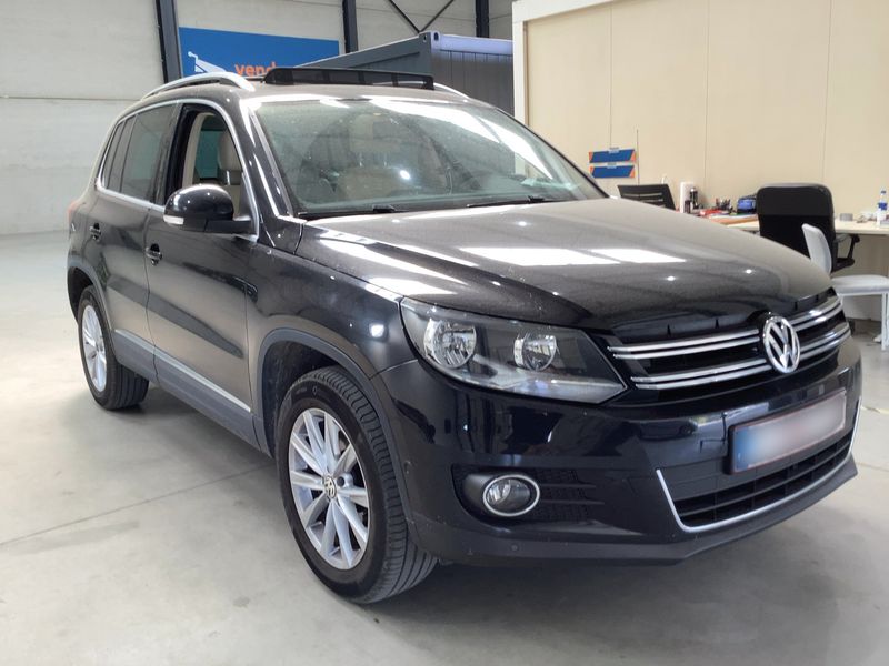 Volkswagen Tiguan 2.0 TDI Sport 4Motion BlueMotion Tech 2015 – снимка 8