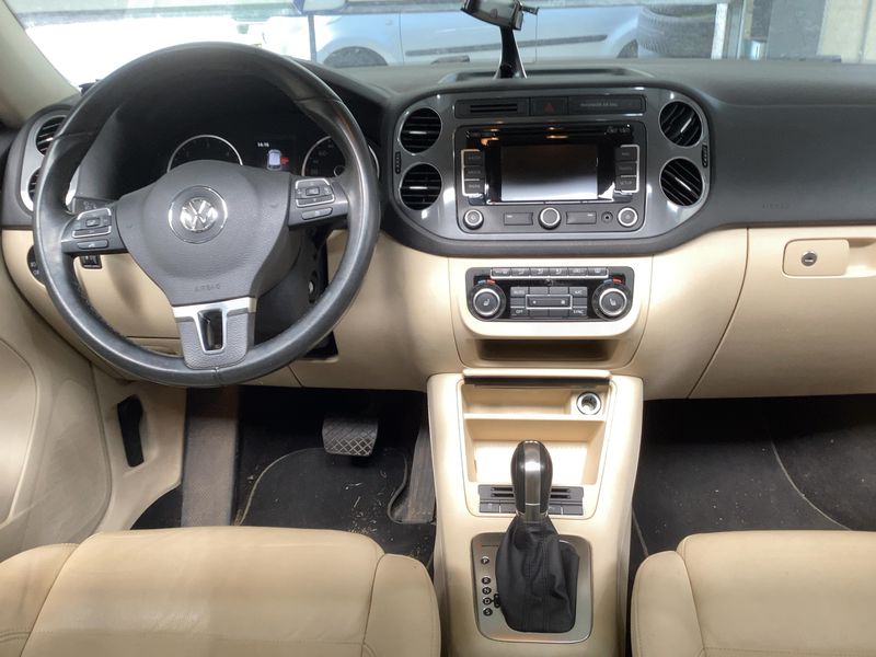 Volkswagen Tiguan 2.0 TDI Sport 4Motion BlueMotion Tech 2015 – снимка 12