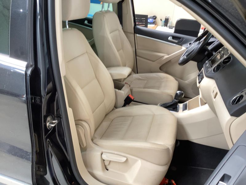 Volkswagen Tiguan 2.0 TDI Sport 4Motion BlueMotion Tech 2015 – снимка 11