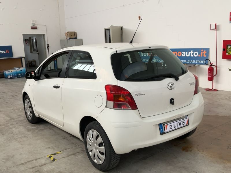 Toyota Yaris 1.4 D-4D Active 2014 – снимка 6