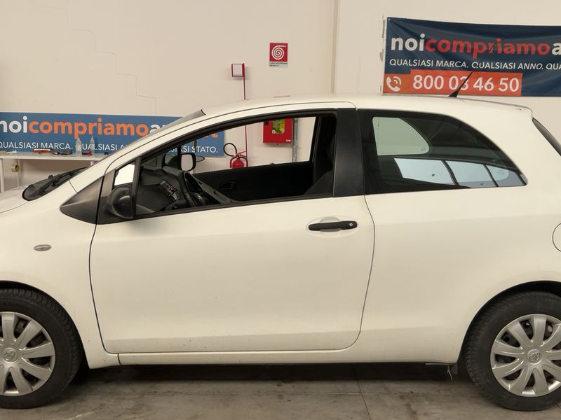Toyota Yaris 1.4 D-4D Active 2014 – снимка 4