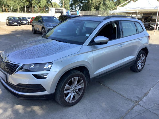 Skoda Karoq 1.0 TSI Ambition 2020 – снимка 2