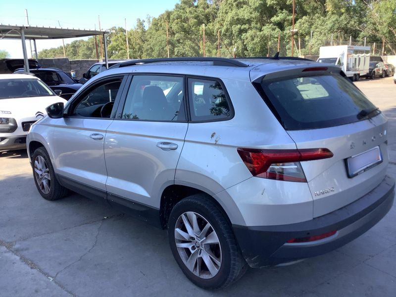 Skoda Karoq 1.0 TSI Ambition 2020 – снимка 6
