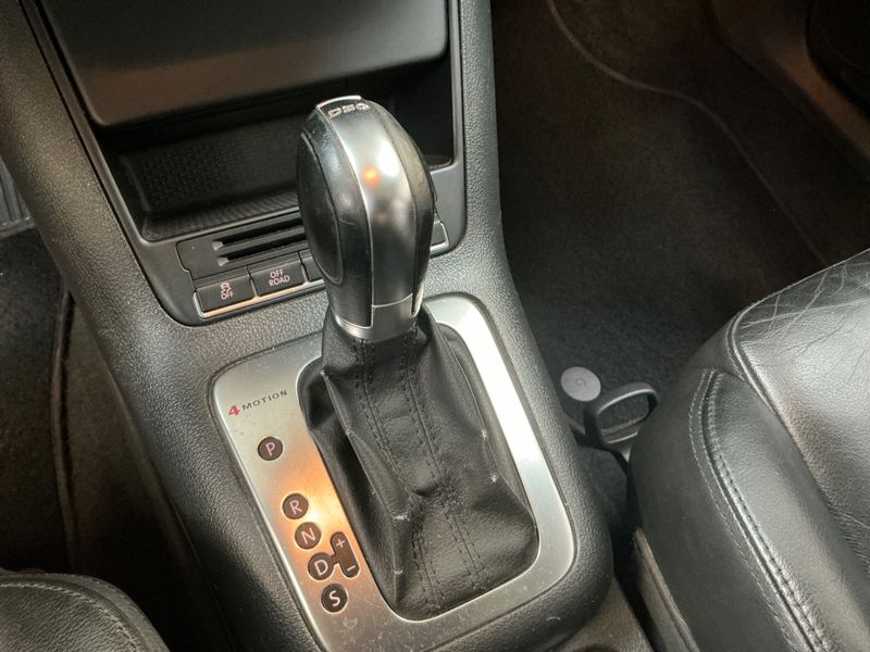 Volkswagen Tiguan 2.0 TDI Carat 4Motion 2010 – снимка 33