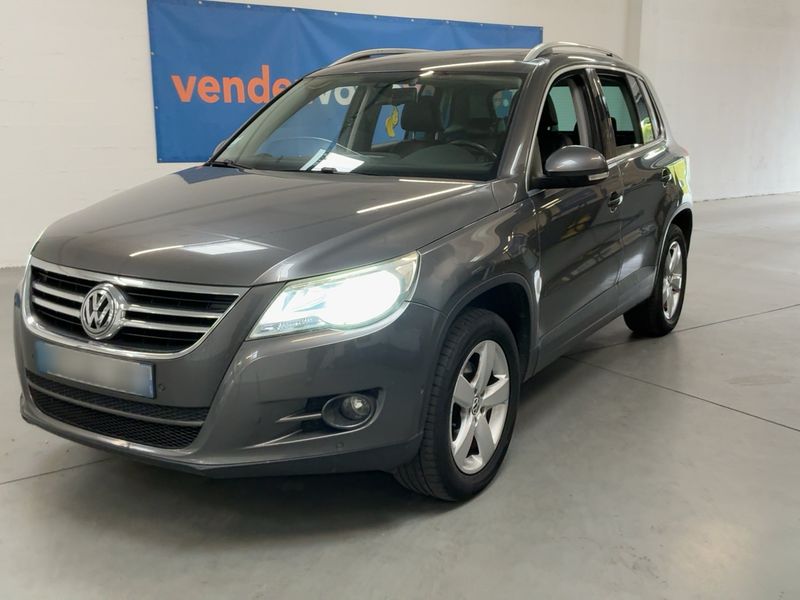 Volkswagen Tiguan 2.0 TDI Carat 4Motion 2010 – снимка 1