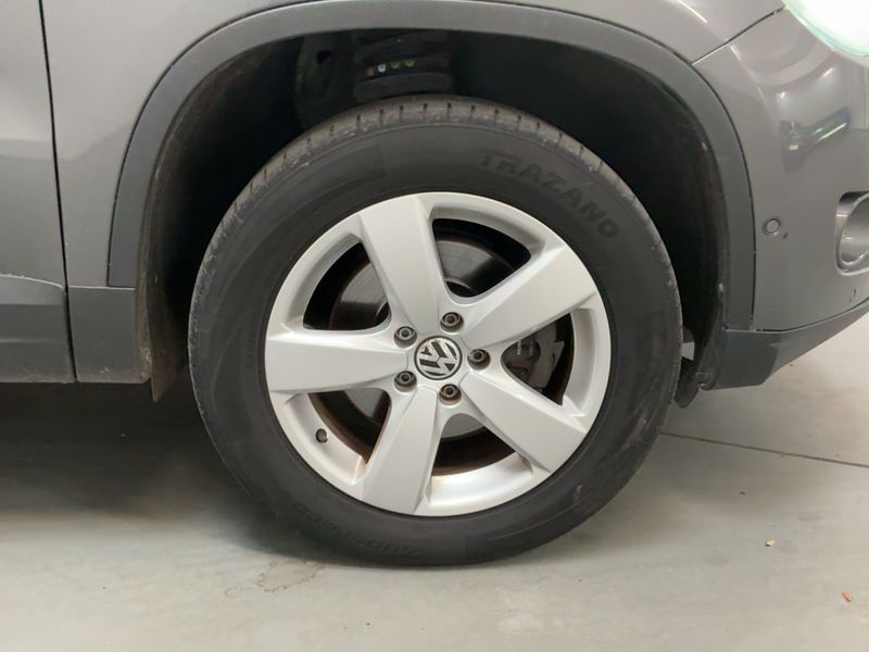 Volkswagen Tiguan 2.0 TDI Carat 4Motion 2010 – снимка 11