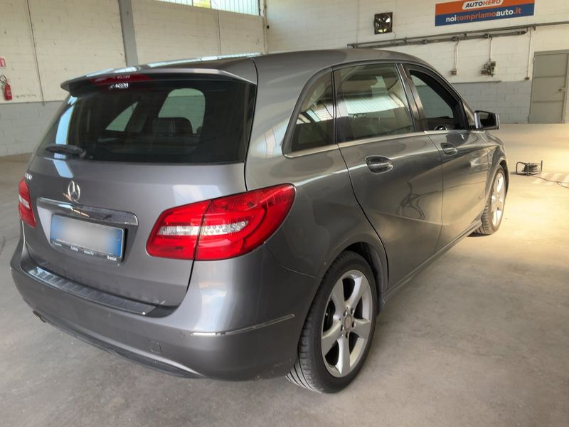 Mercedes-Benz B-Klasse B 180 Executive 2012 – снимка 8
