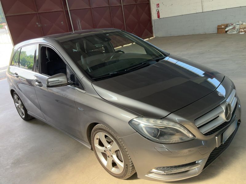 Mercedes-Benz B-Klasse B 180 Executive 2012 – снимка 12