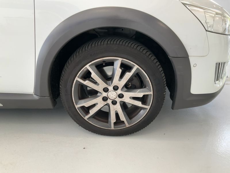 Peugeot 508 2.0 HDi Hybrid4 RXH 2012 – снимка 11