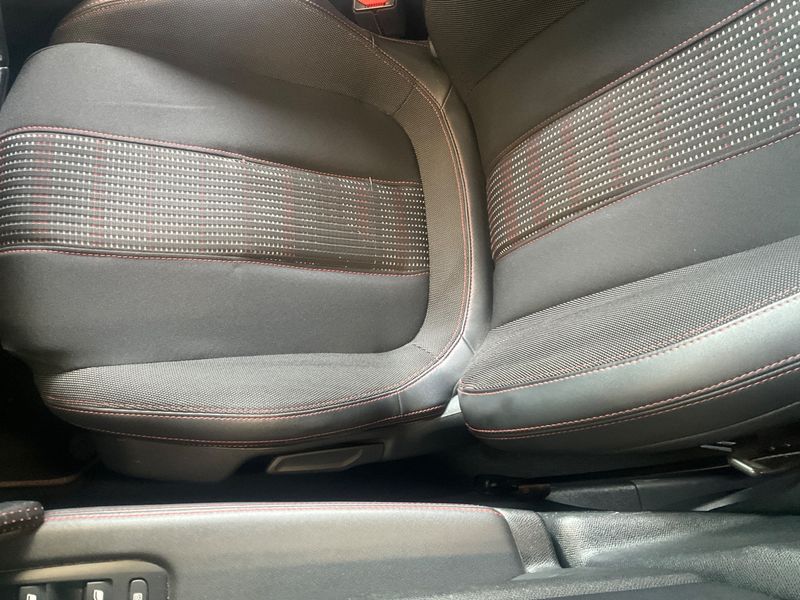 Peugeot 308 1.5 Blue-HDi GT Line 2018 – снимка 23