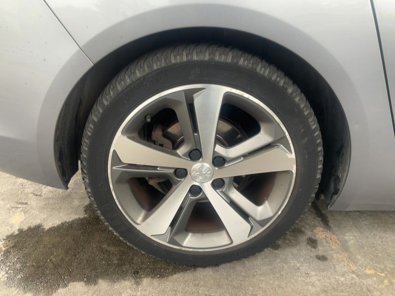 Peugeot 308 1.5 Blue-HDi GT Line 2018 – снимка 9