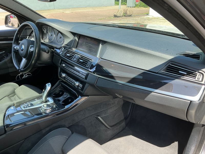 BMW 5er 530d xDrive 2014 – снимка 23
