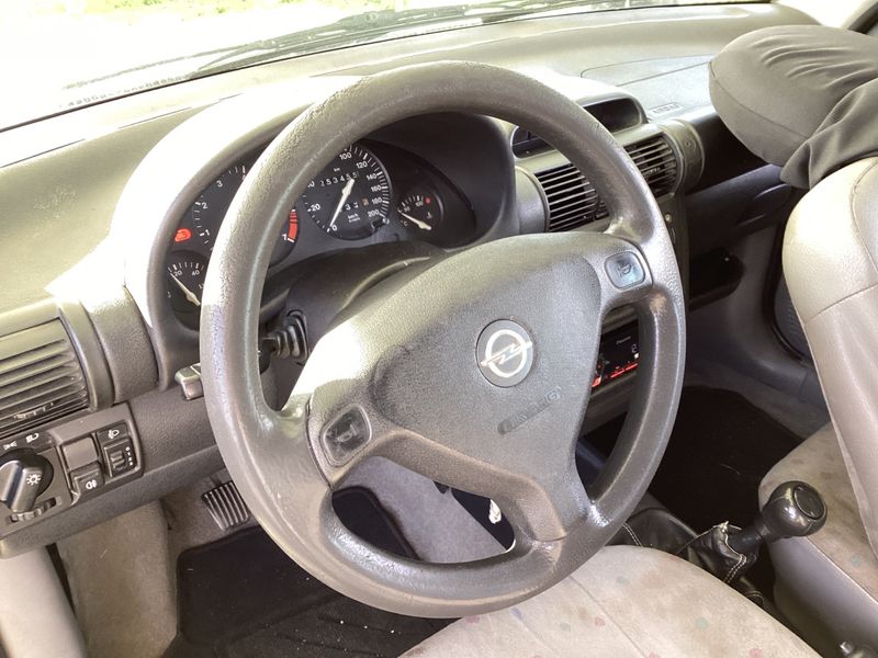 Opel Corsa 1.0 100 1999 – снимка 36