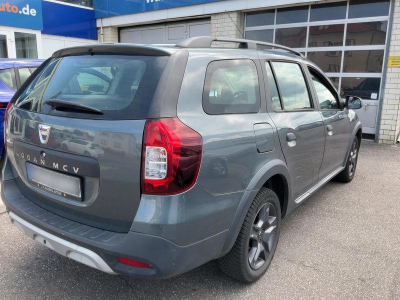 Dacia Logan MCV 0.9 TCe Stepway Celebration 2017 – снимка 8