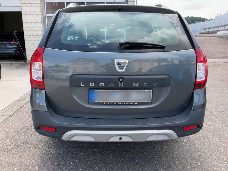 Dacia Logan MCV 0.9 TCe Stepway Celebration 2017 – снимка 7