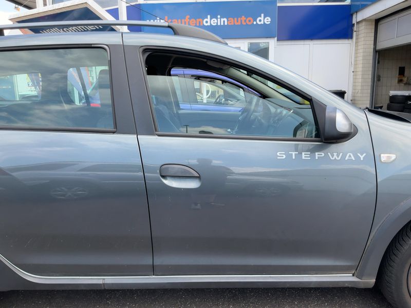 Dacia Logan MCV 0.9 TCe Stepway Celebration 2017 – снимка 10